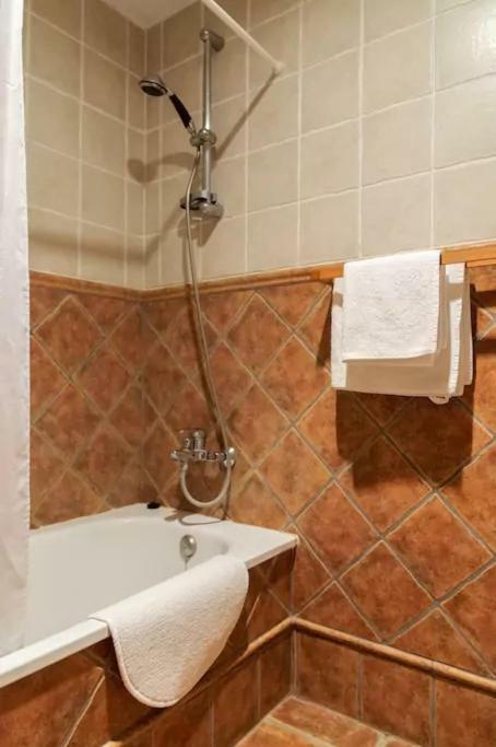 Ca La Gloria Bed & Breakfast Vilabertrán Eksteriør bilde